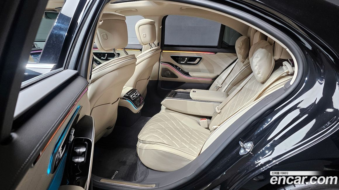 Mercedes-Benz S-Class 2021