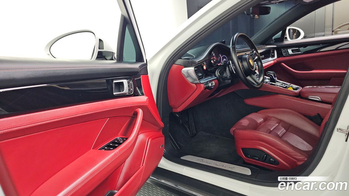 Porsche Panamera 2022