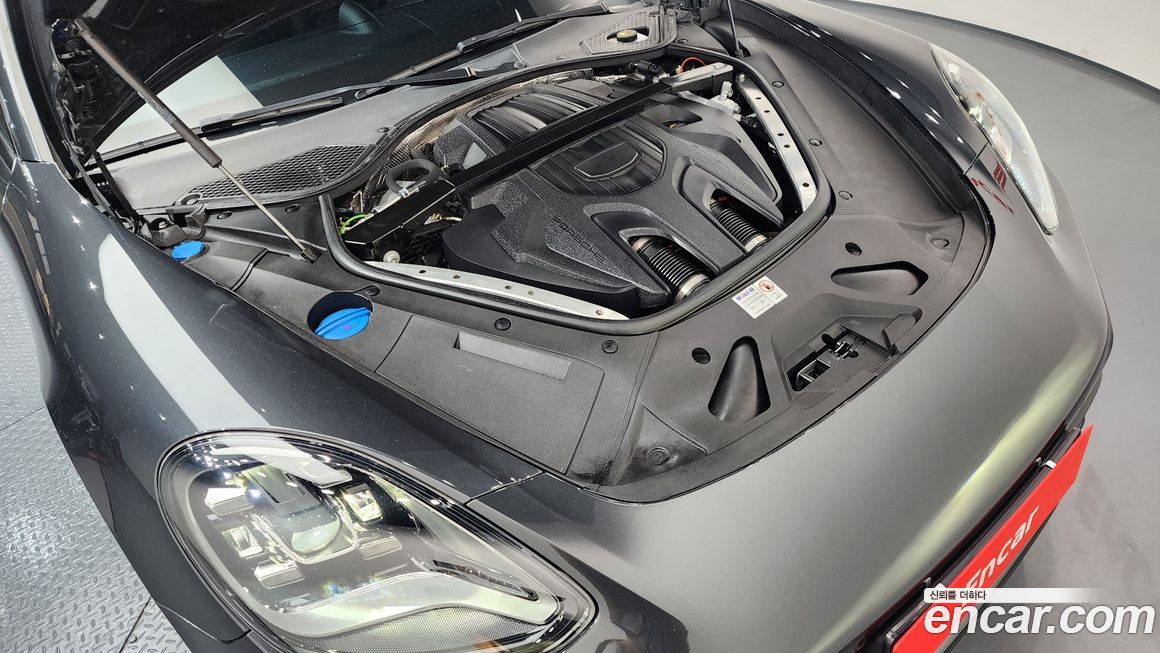 Porsche Panamera 2023