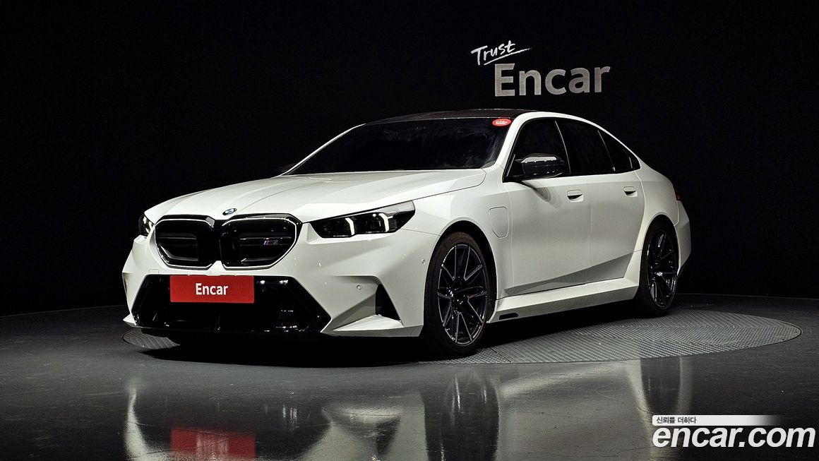 BMW M5 2025