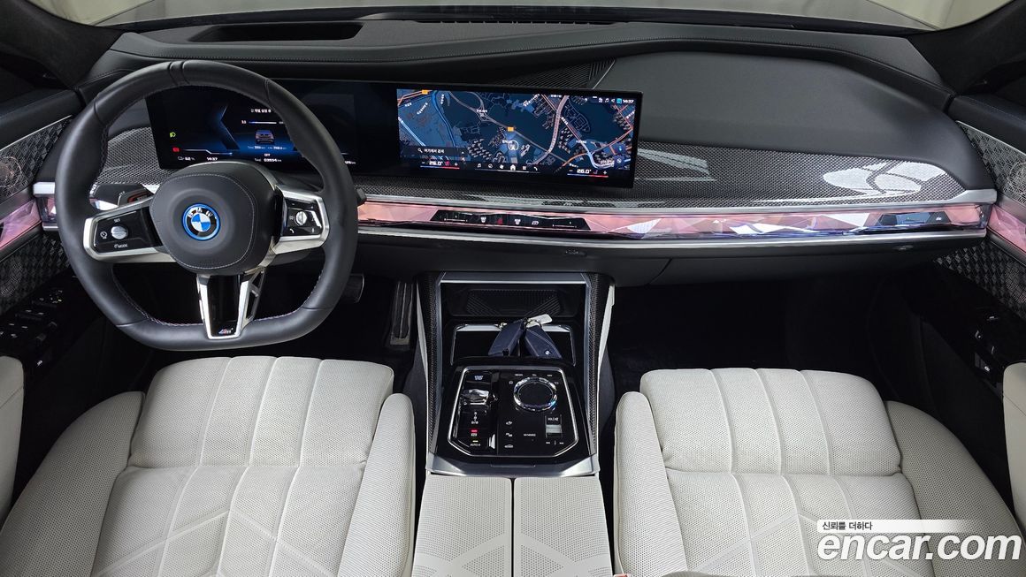 BMW i7 2025