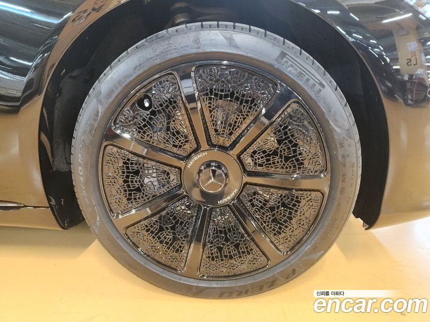 Mercedes-Benz S-Class 2024