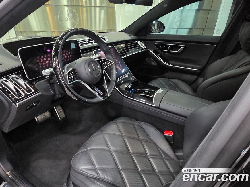 Mercedes-Benz S-Class 2024