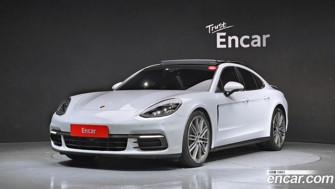 Porsche Panamera 2020