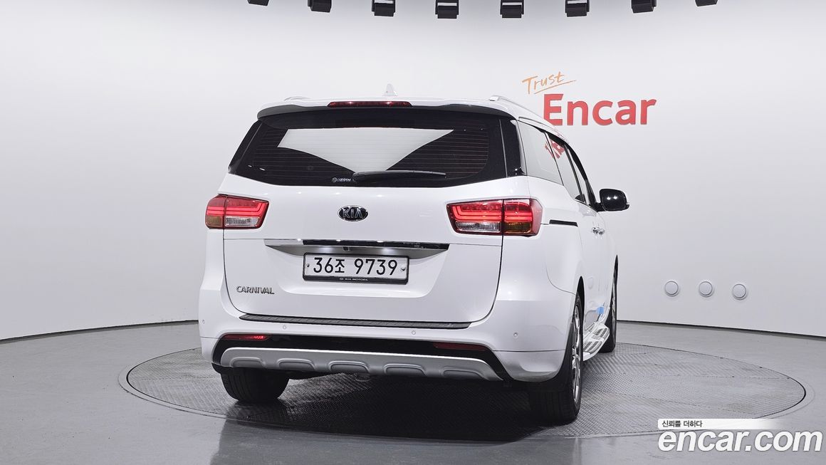 Kia Canival 2018
