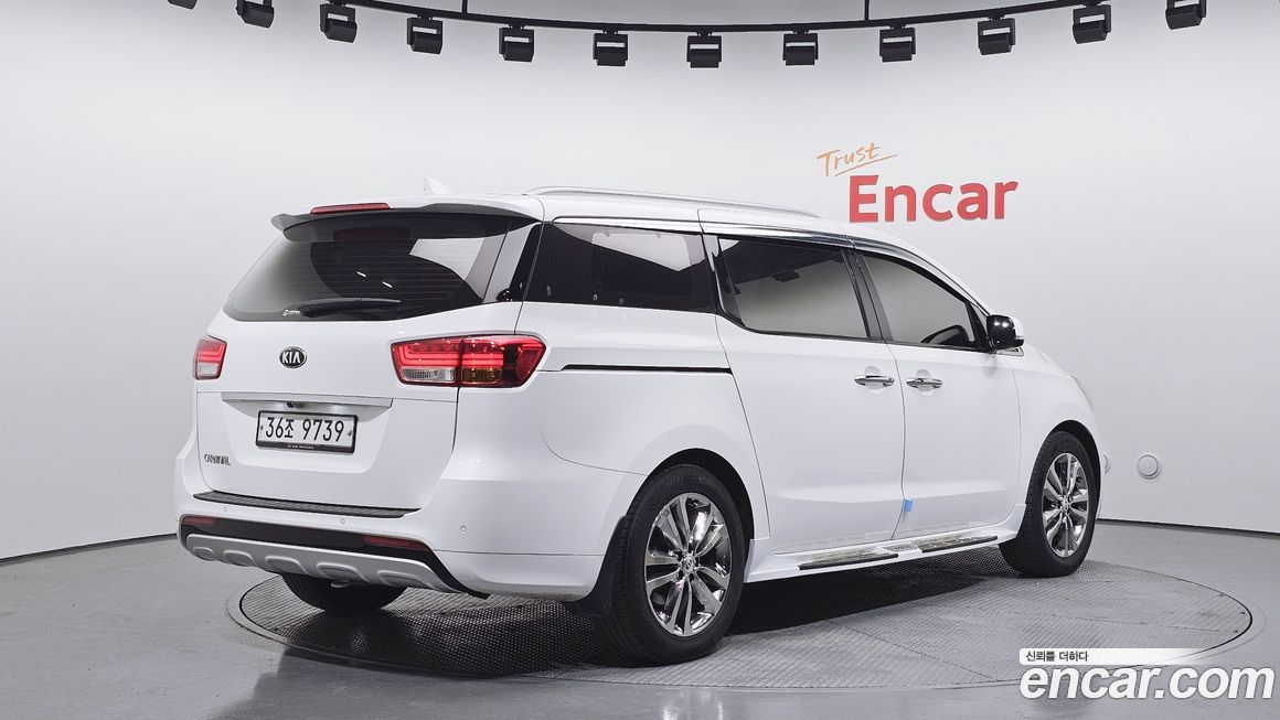 Kia Canival 2018
