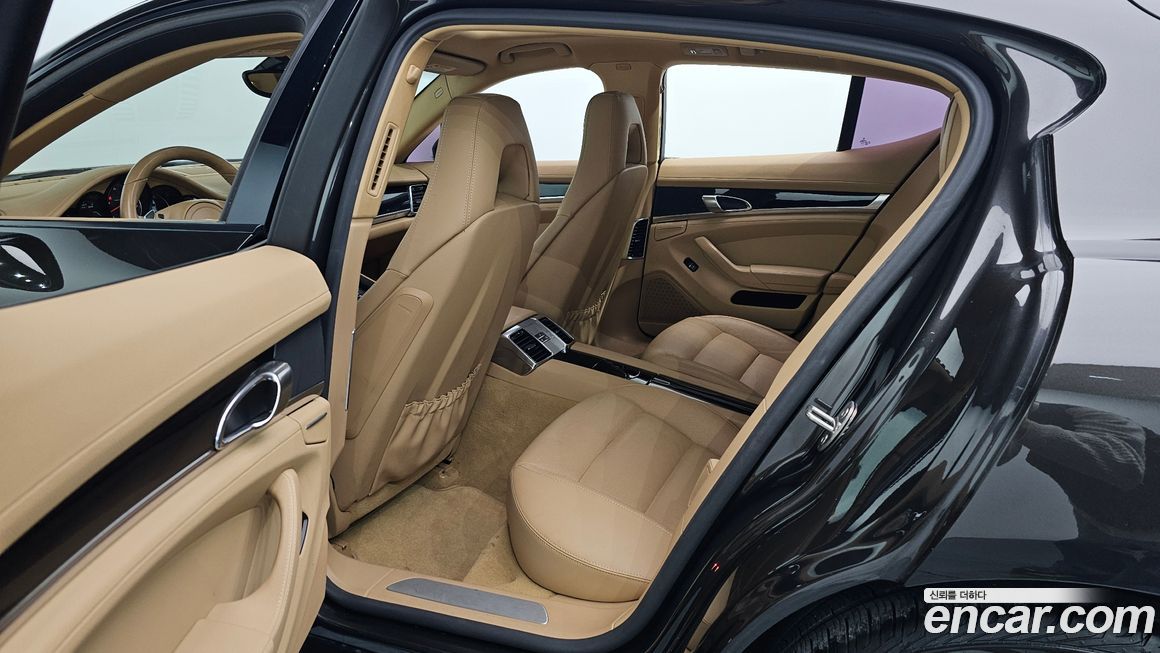 Porsche Panamera 2014