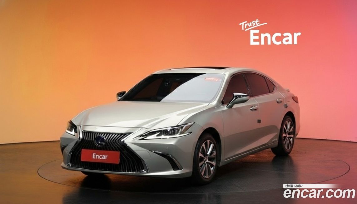 Lexus ES 2019