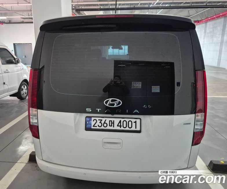 Hyundai Staria 2023