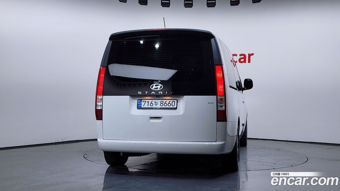 Hyundai Staria 2025