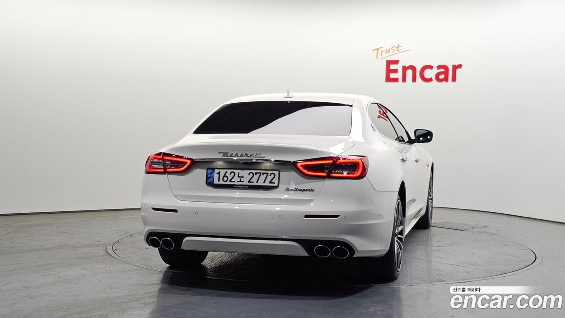 Maserati Quattroporte 2020