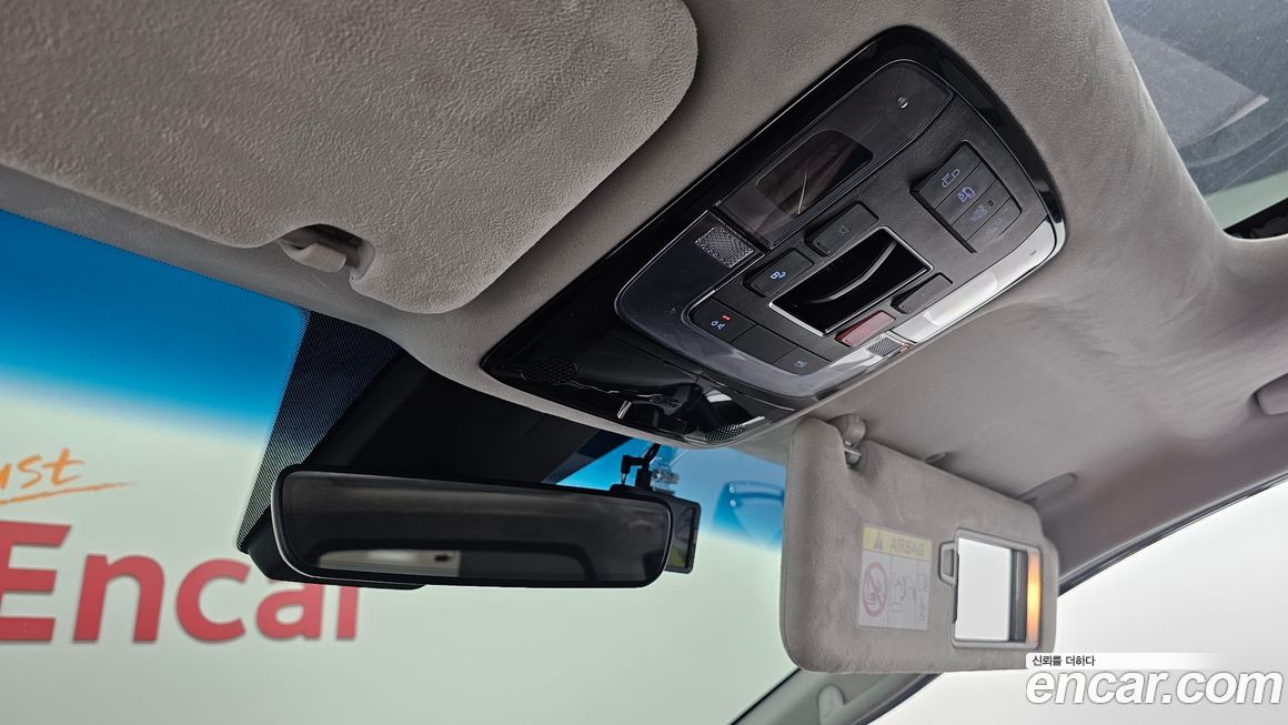 Hyundai Staria 2023