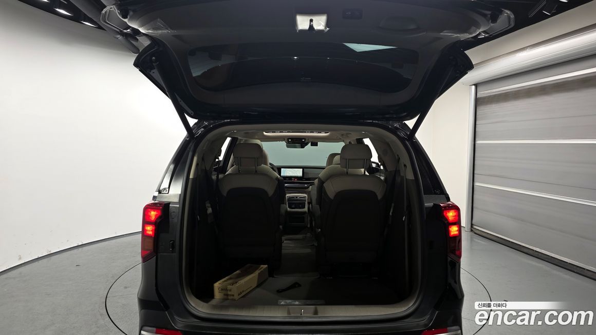 Kia Canival 2025