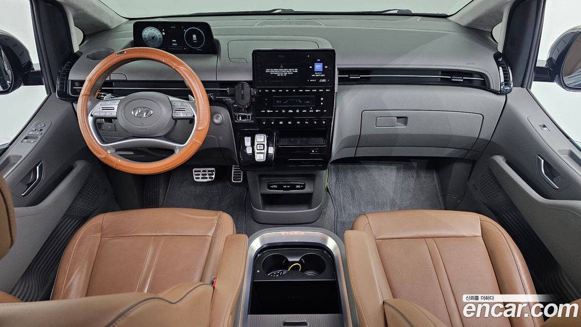 Hyundai Staria 2023
