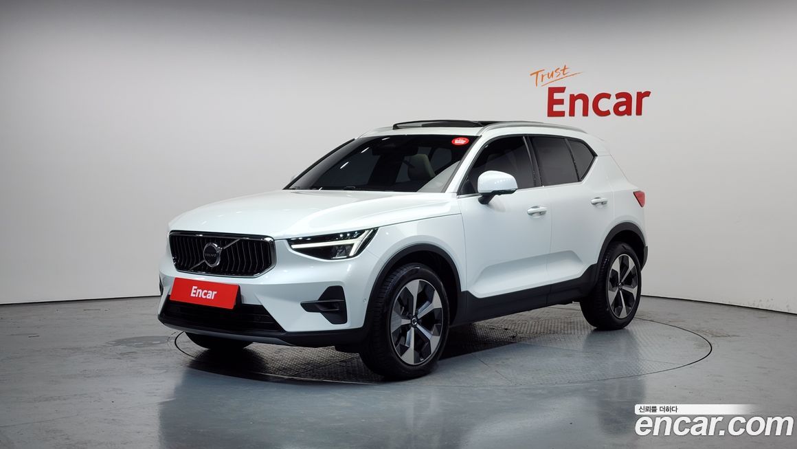 Volvo XC40 2023