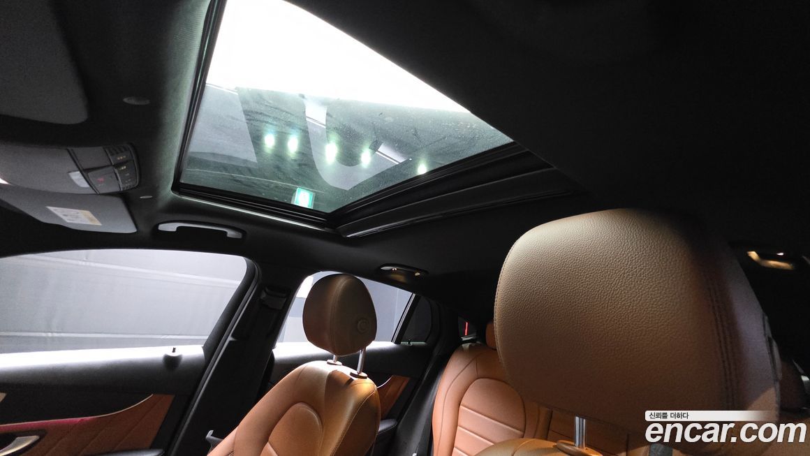 Mercedes-Benz GLC-Class 2021