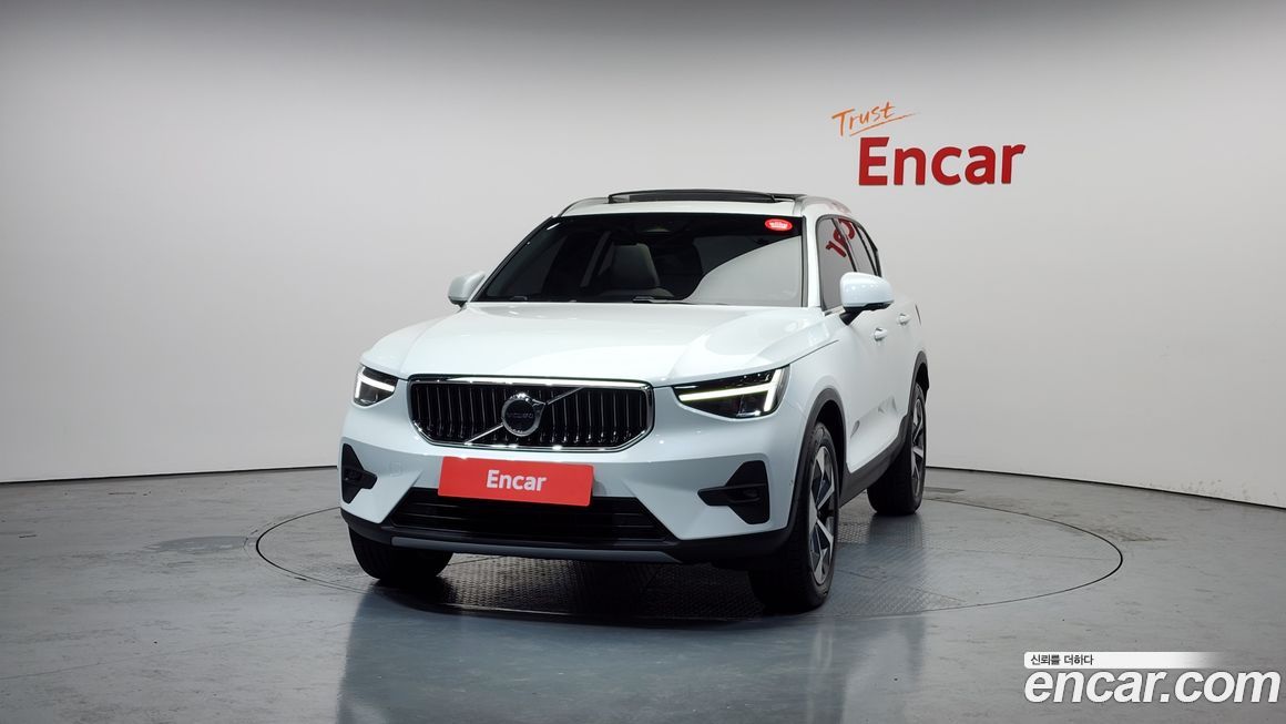 Volvo XC40 2023