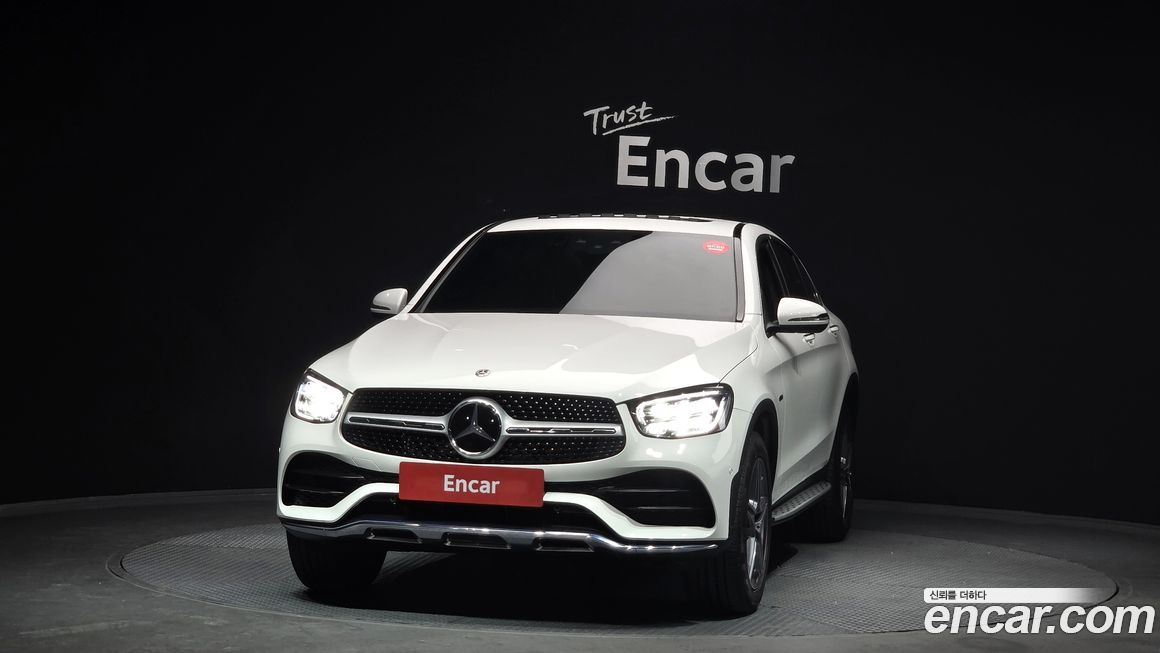 Mercedes-Benz GLC-Class 2021