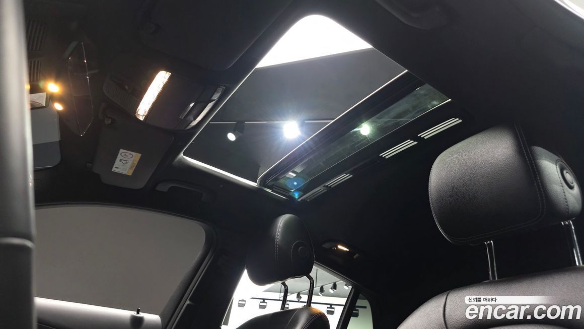 Mercedes-Benz GLC-Class 2021