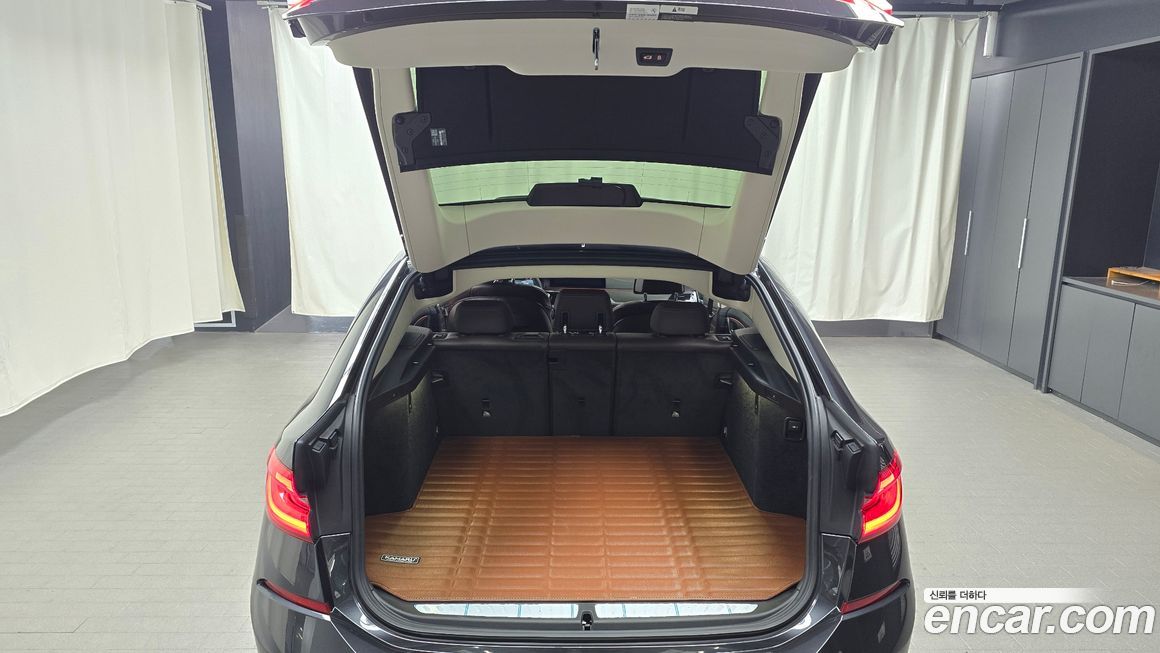 BMW Gran Turismo 2023