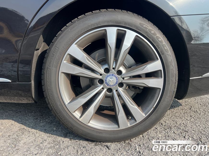 Mercedes-Benz S-Class 2016