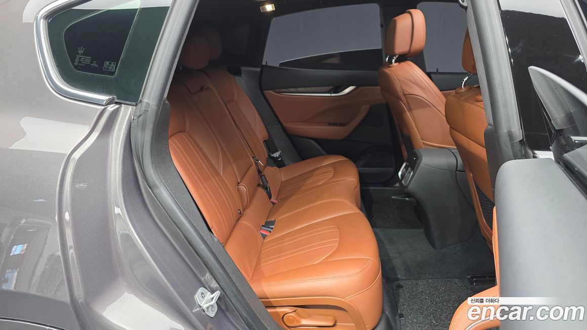 Maserati Levante 2022