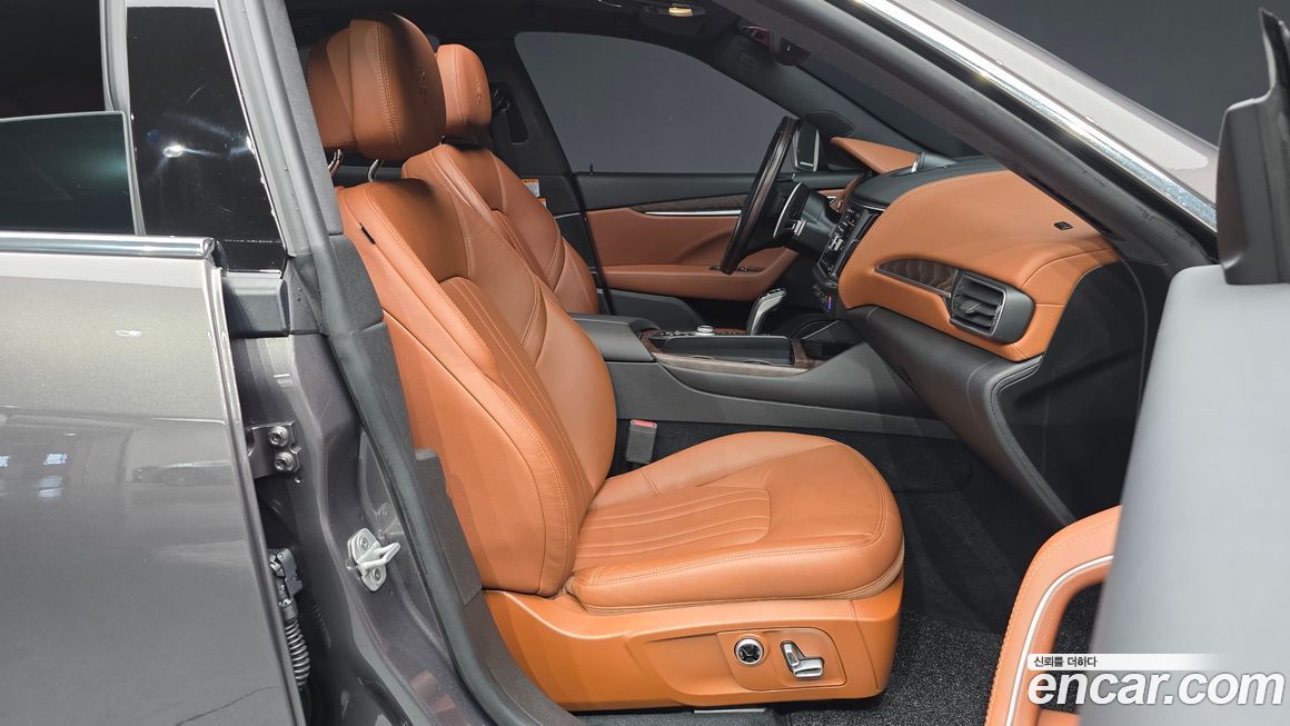 Maserati Levante 2022