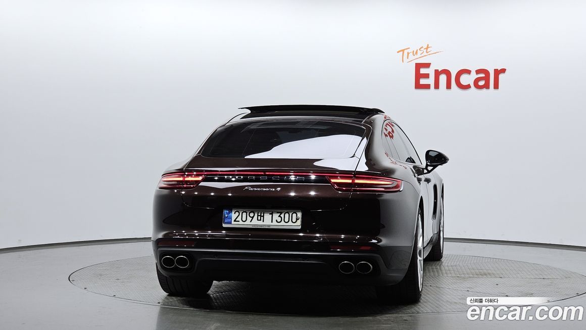 Porsche Panamera 2018