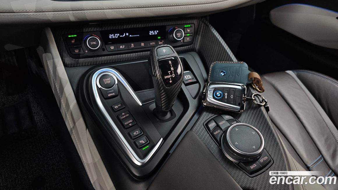 BMW i8 2016