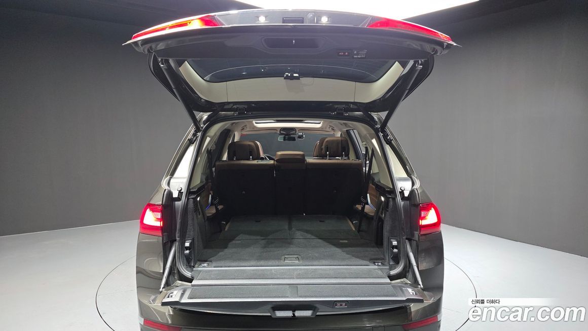 BMW X7 2022