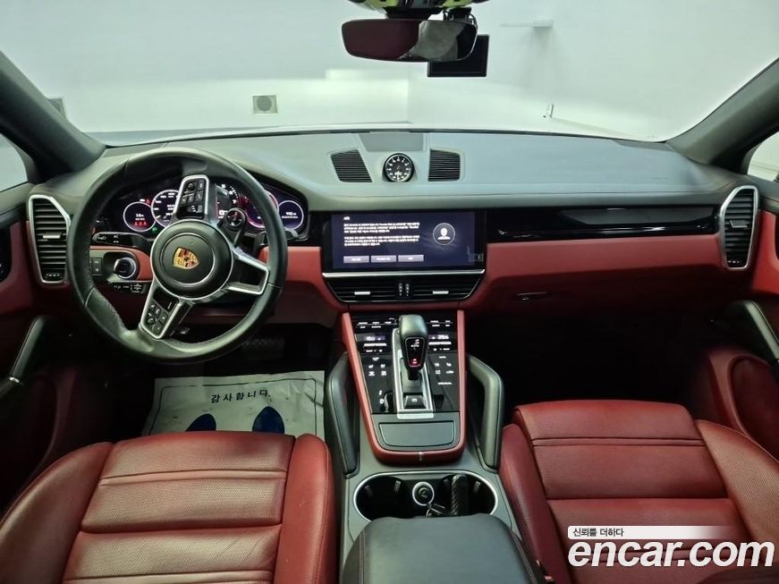 Porsche Cayenne 2022