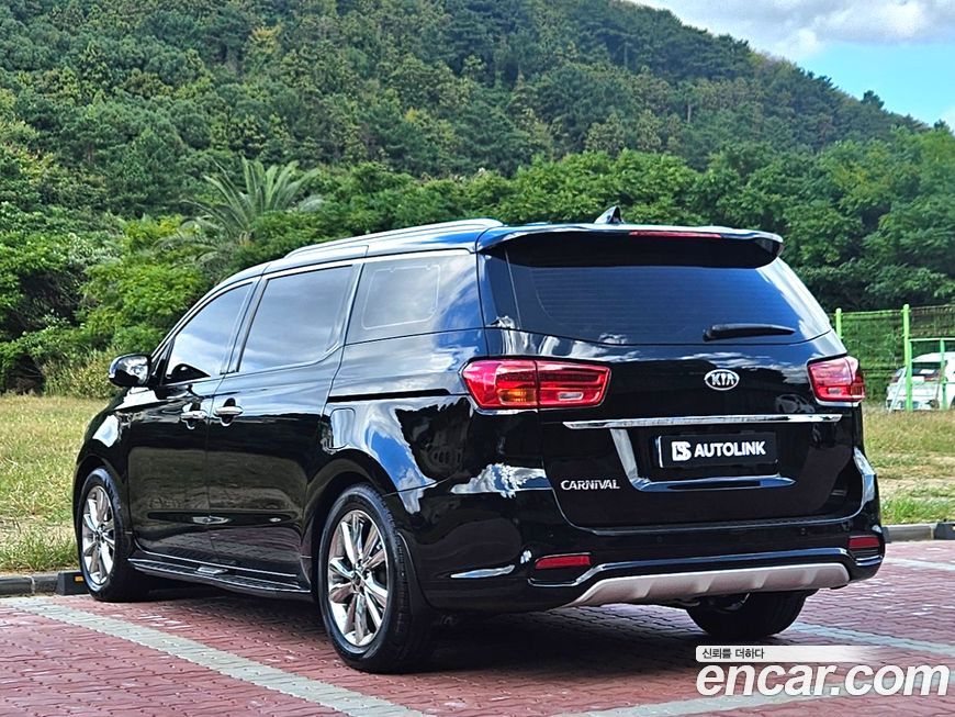 Kia Canival 2019