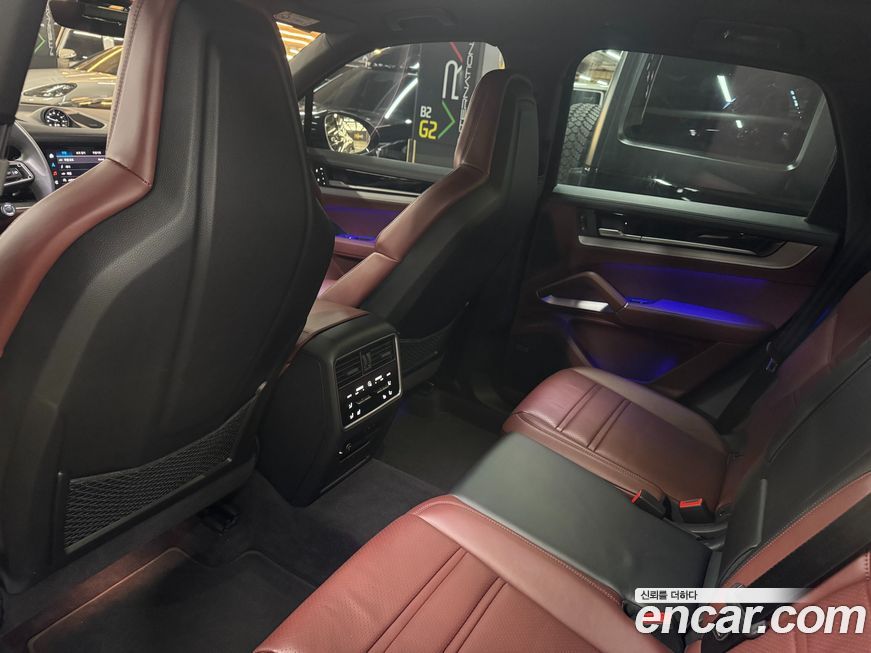 Porsche Cayenne 2024