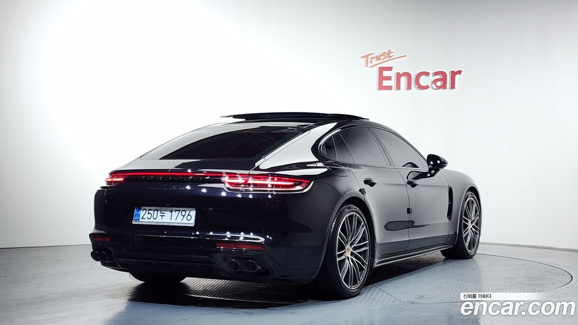 Porsche Panamera 2020