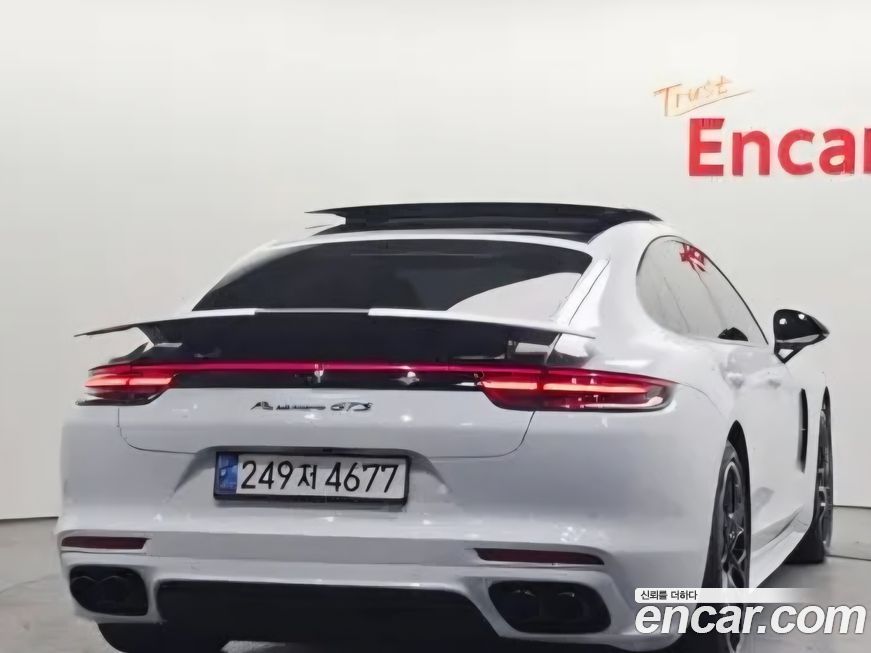Porsche Panamera 2020