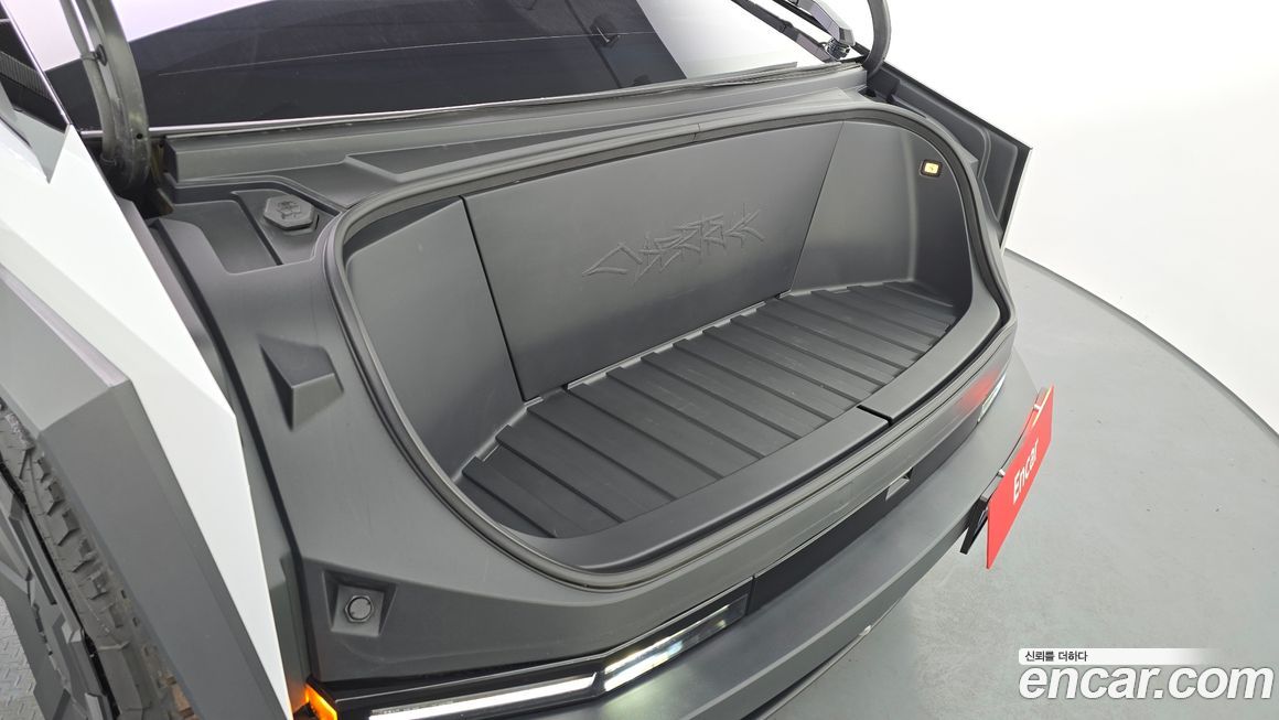 Tesla Cybertruck 2024