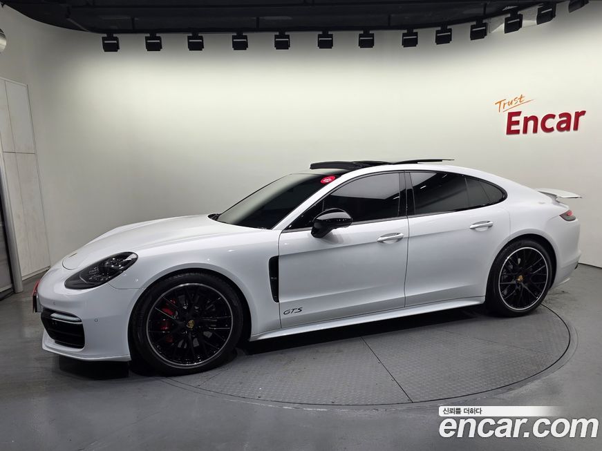 Porsche Panamera 2020