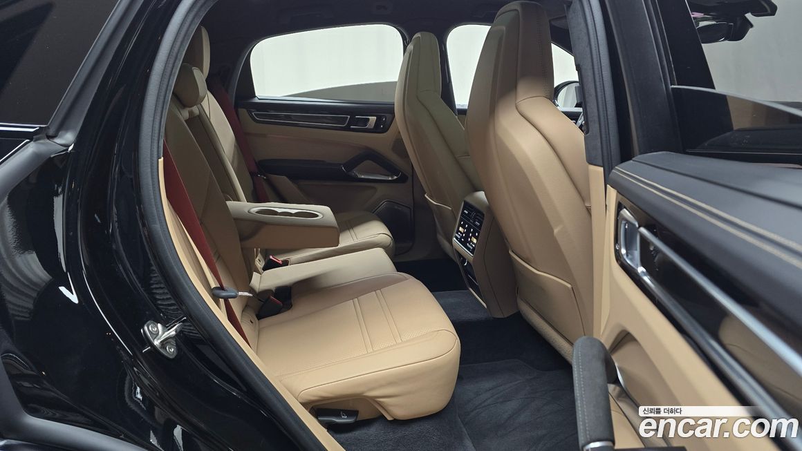 Porsche Cayenne 2023