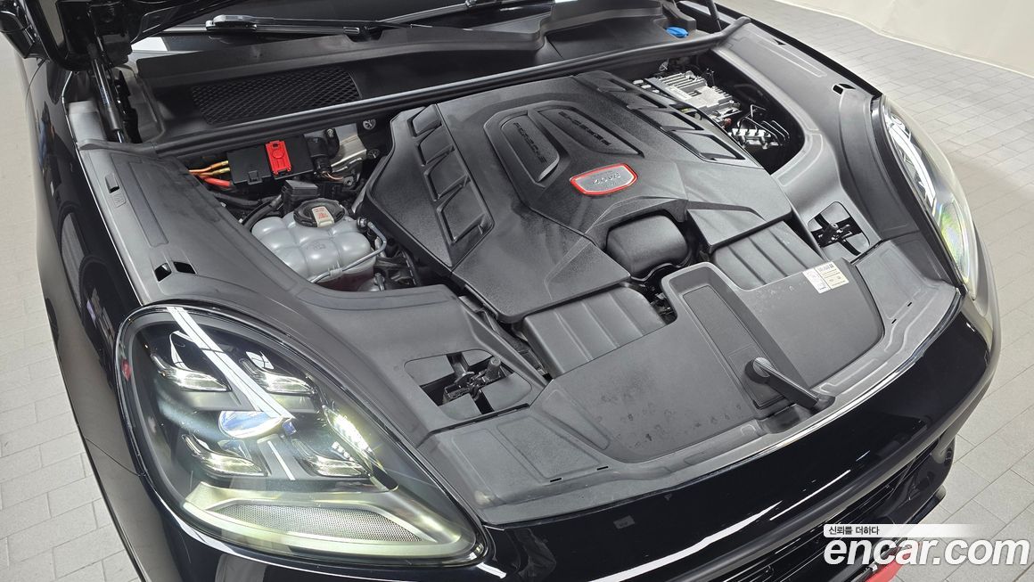 Porsche Cayenne 2023