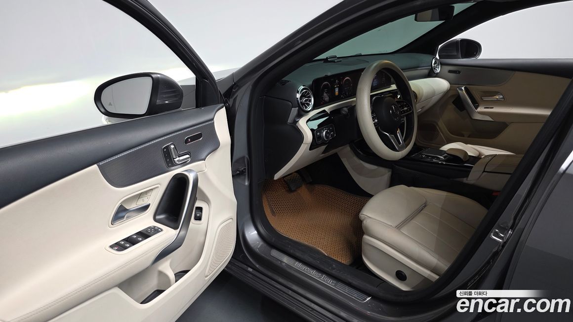 Mercedes-Benz A-Class 2021