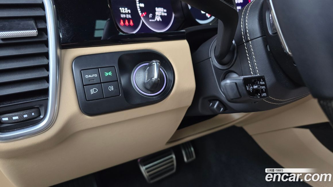 Porsche Cayenne 2023