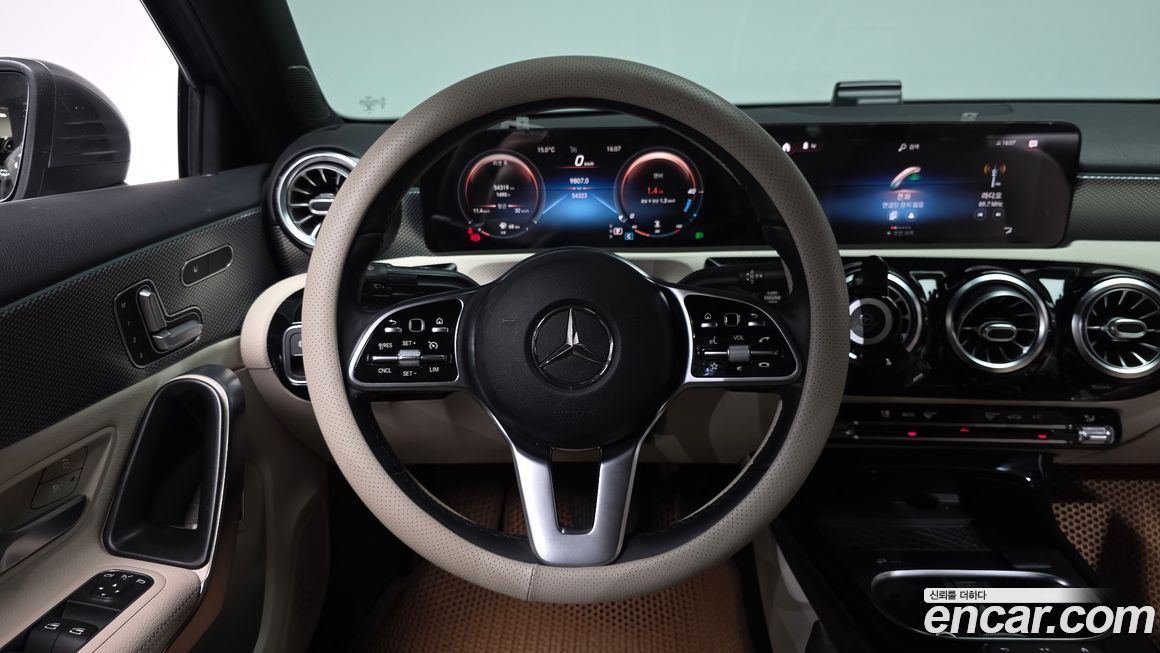 Mercedes-Benz A-Class 2021