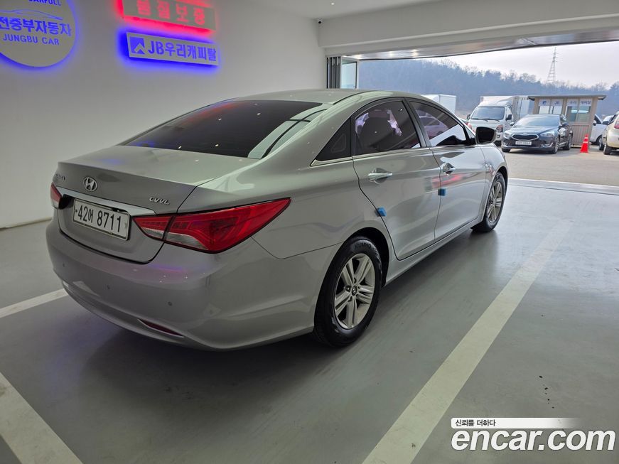 Hyundai Sonata 2013