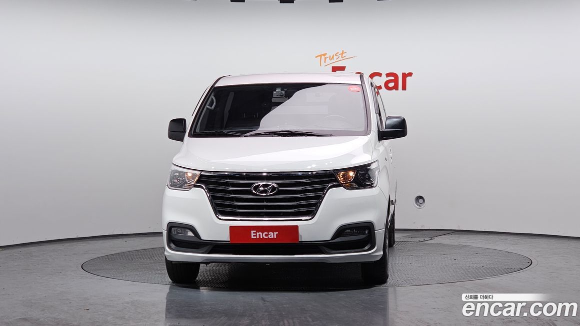 Hyundai Starex 2019