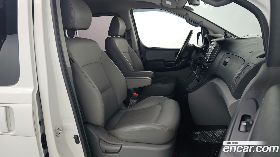 Hyundai Starex 2019