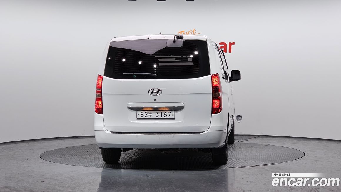 Hyundai Starex 2019