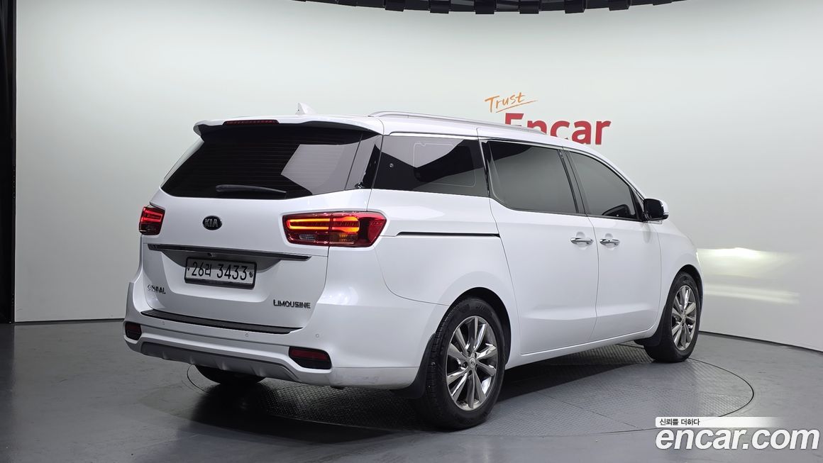 Kia Canival 2019
