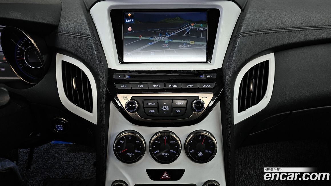 Hyundai Genesis 2012