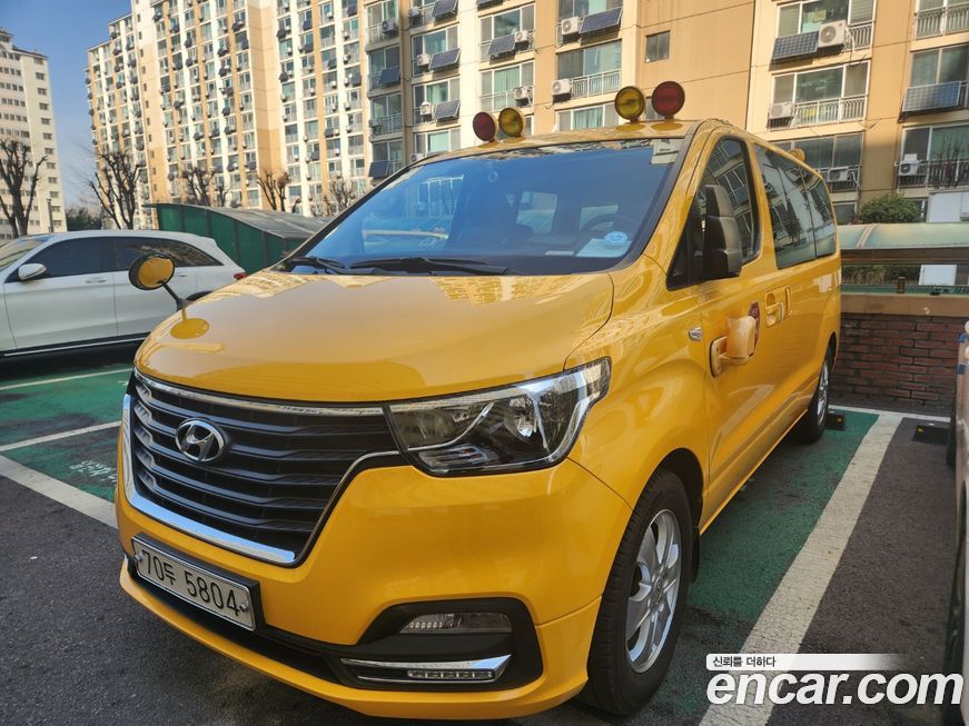 Hyundai Starex 2019