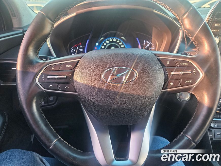 Hyundai Santafe 2020